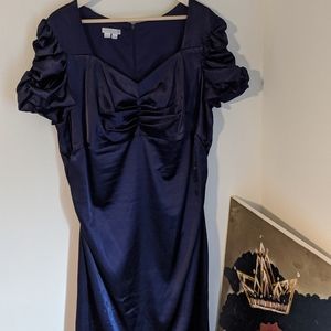 Purple puffy sleeve formal